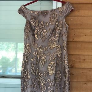 Adriana Papell Long Evening Gown fits like a 6